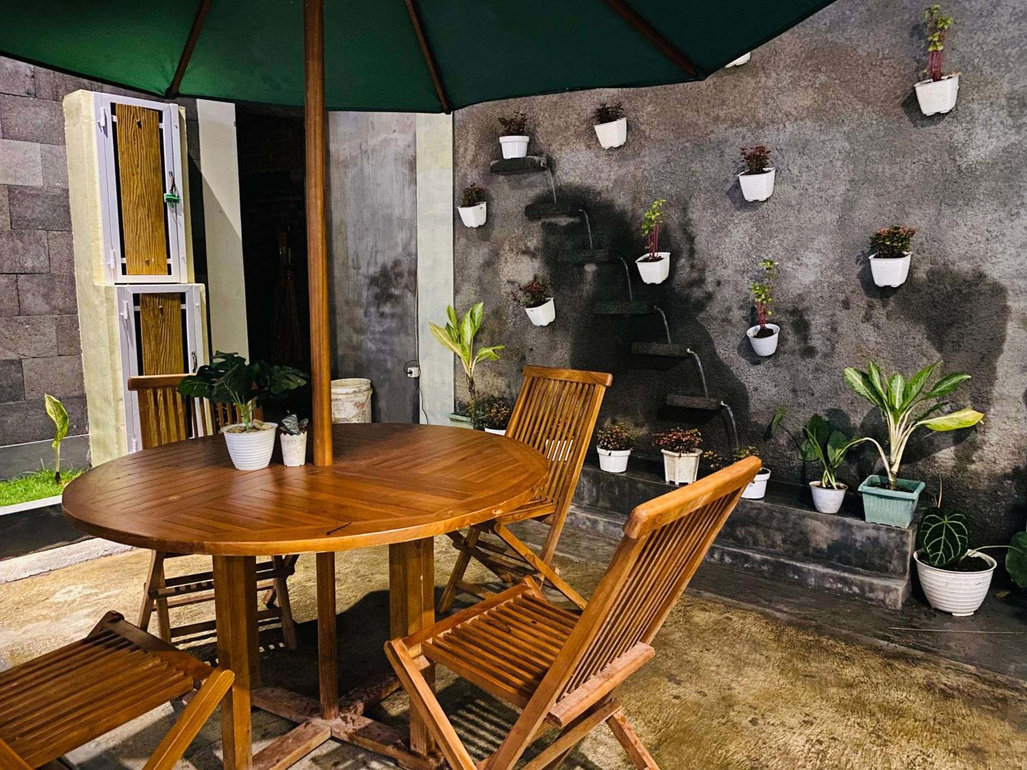 Robiu Bed & Breakfast Banyuwangi  Kültér fotó