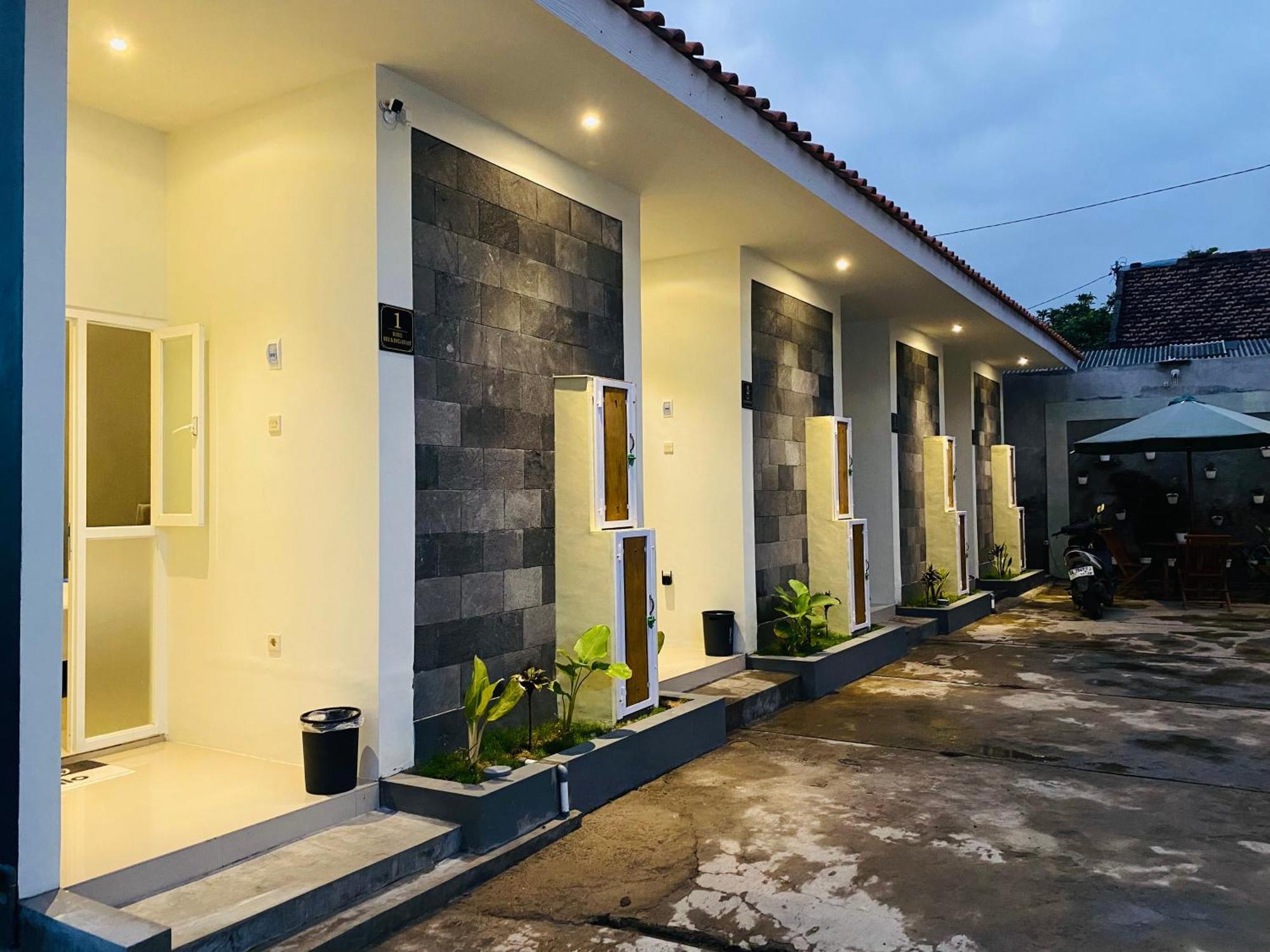 Robiu Bed & Breakfast Banyuwangi  Kültér fotó